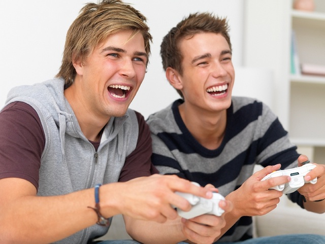 Tính 2 mặt của game online đối với thế hệ trẻ